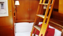 kia ora III master cabin 1